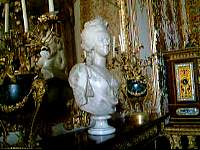 52onesweetbedroom.AVI